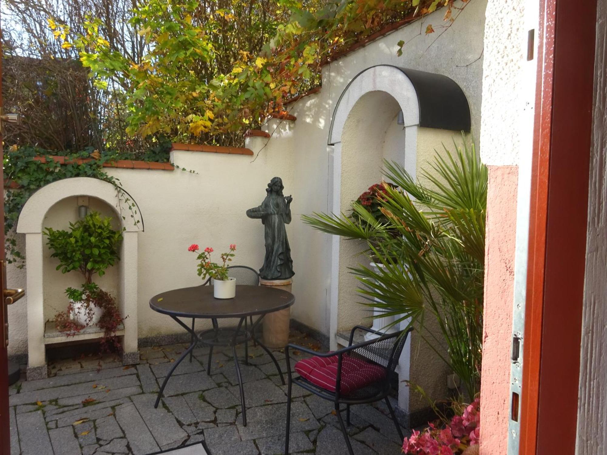 Solrosen I Simrishamn - Oesterlen ภายนอก รูปภาพ